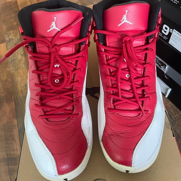 Jordan 12 - Picture 1 of 7